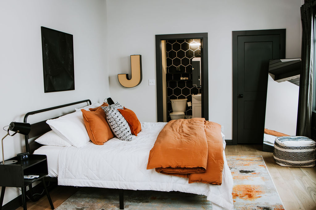 The Alexander Hotel-The Jackson Suite- Studio — Leitchfield — vacation rental