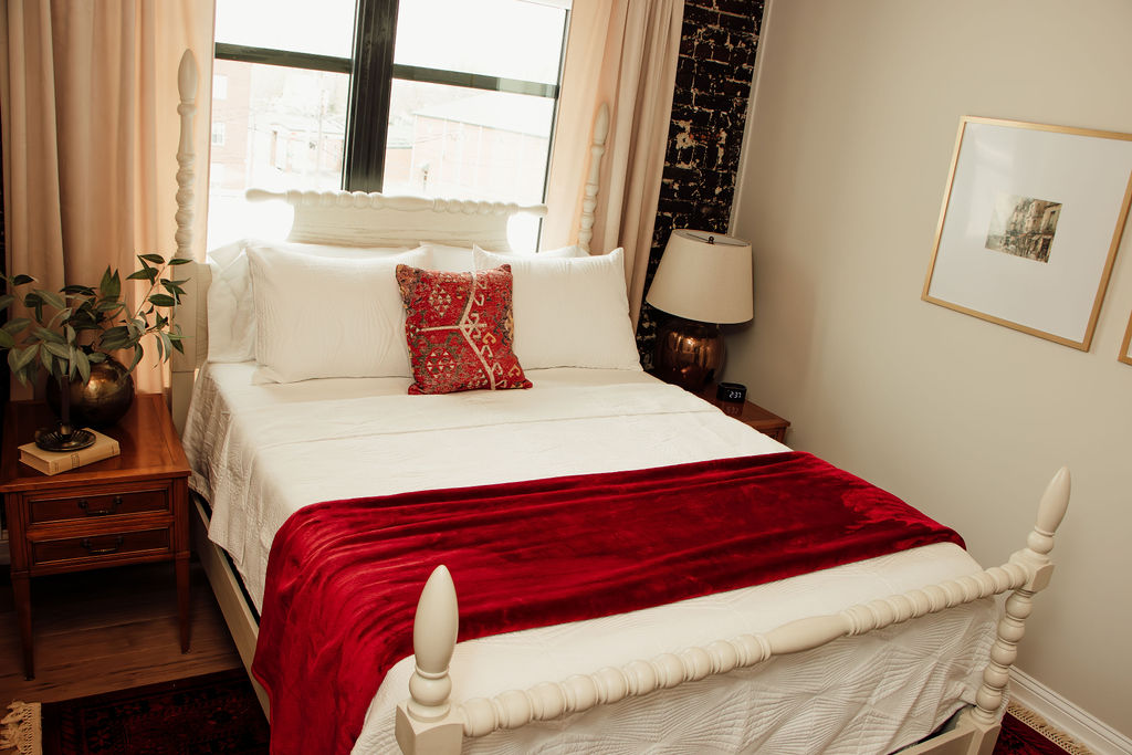 The Alexander Hotel - The Ashton Suite - 1BR/1Bath