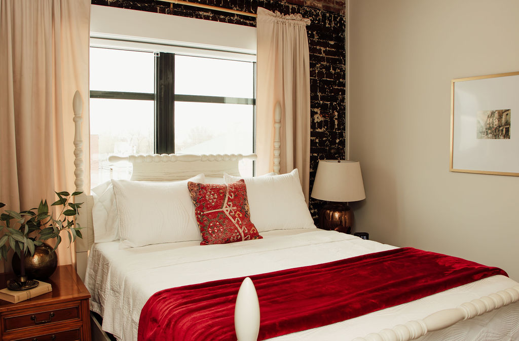 The Alexander Hotel - The Ashton Suite - 1BR/1Bath