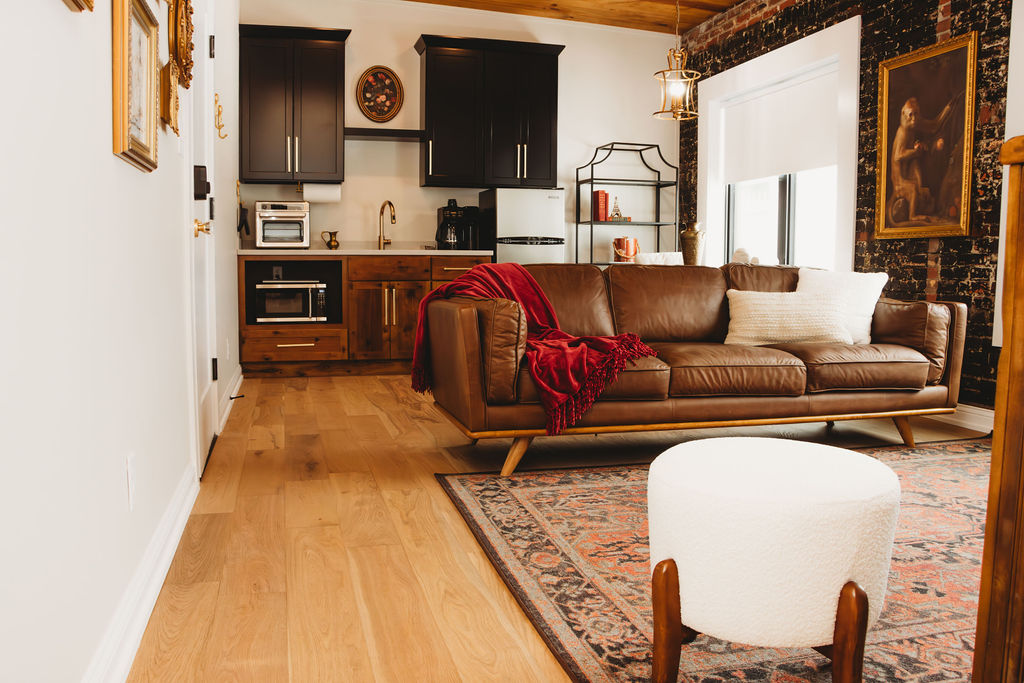 The Alexander Hotel - The Ashton Suite - 1BR/1Bath