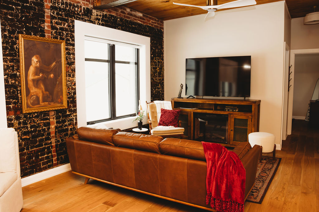 The Alexander Hotel - The Ashton Suite - 1BR/1Bath