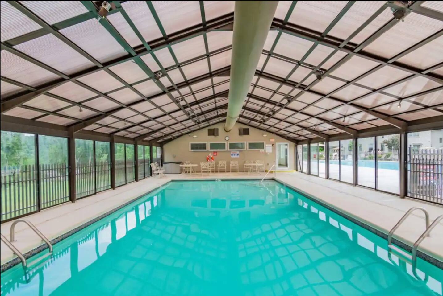 Indoor Pool, Hot tub, Pickleball, Golf, Fishing — Branson — vacation rental