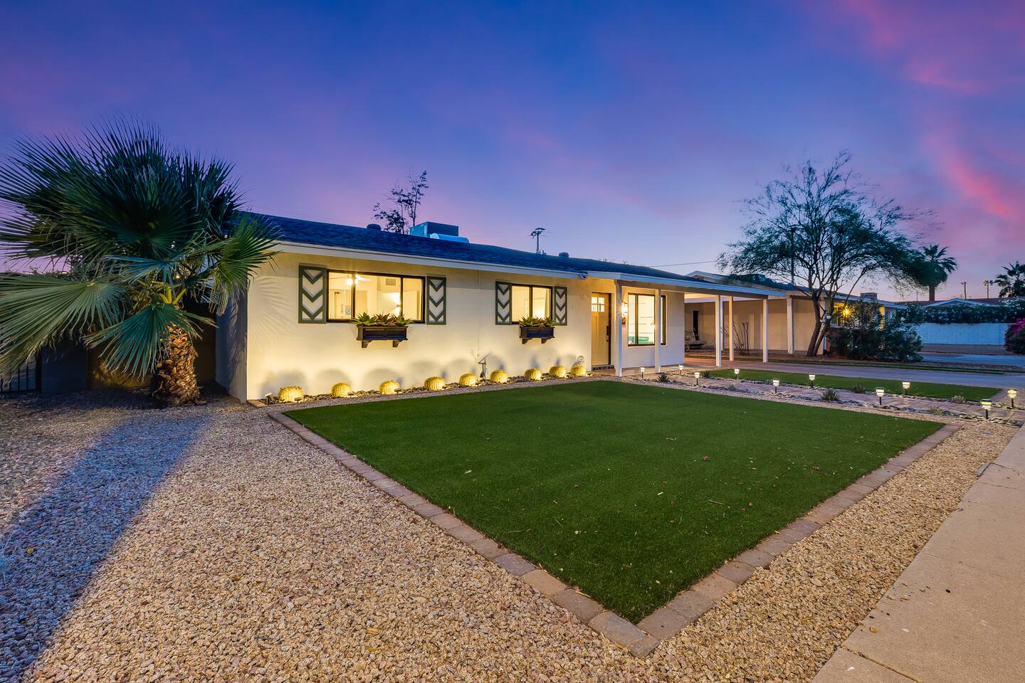 Mads’ Saguaro - 3BR Pool Heating Option Available!
