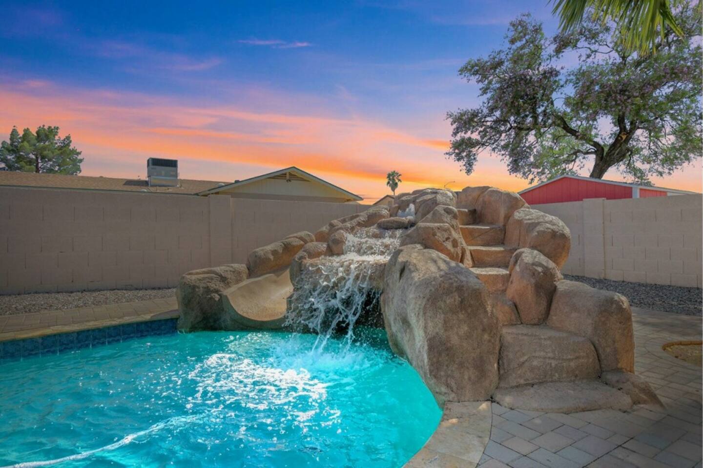 6BR Mesa Pool Spa Slide Sleeps 15
