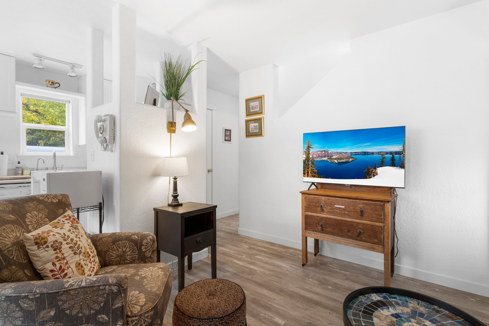 April Special $150/night. Ashland's Casa Amore