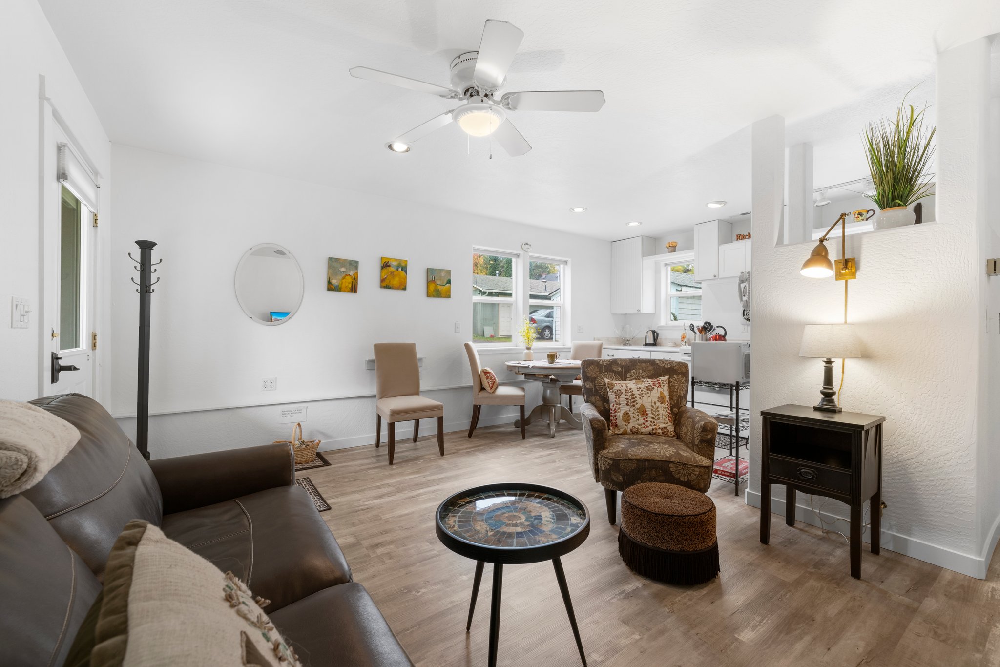 April Special $150/night. Ashland's Casa Amore — Ashland — vacation rental