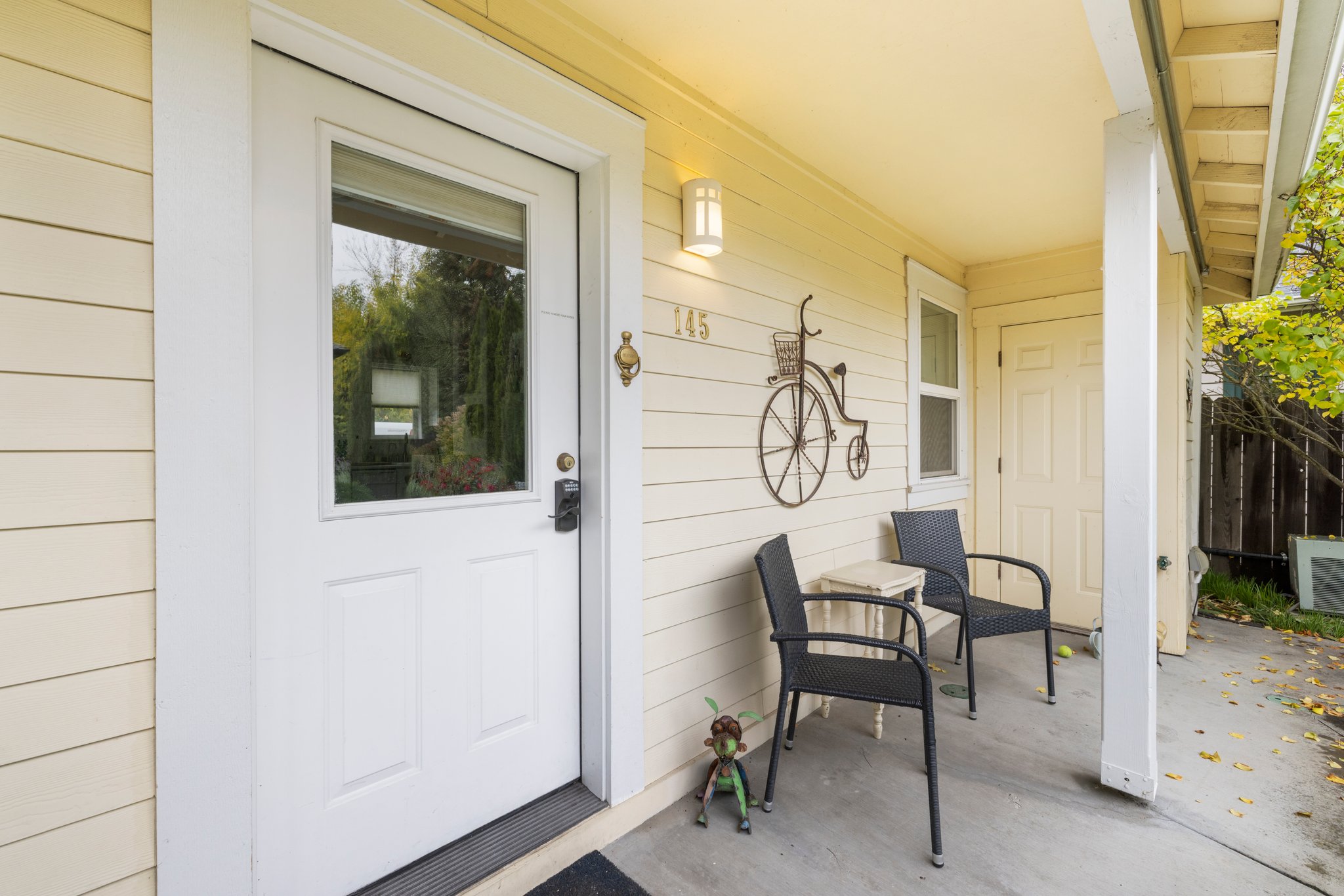 April Special $150/night. Ashland's Casa Amore
