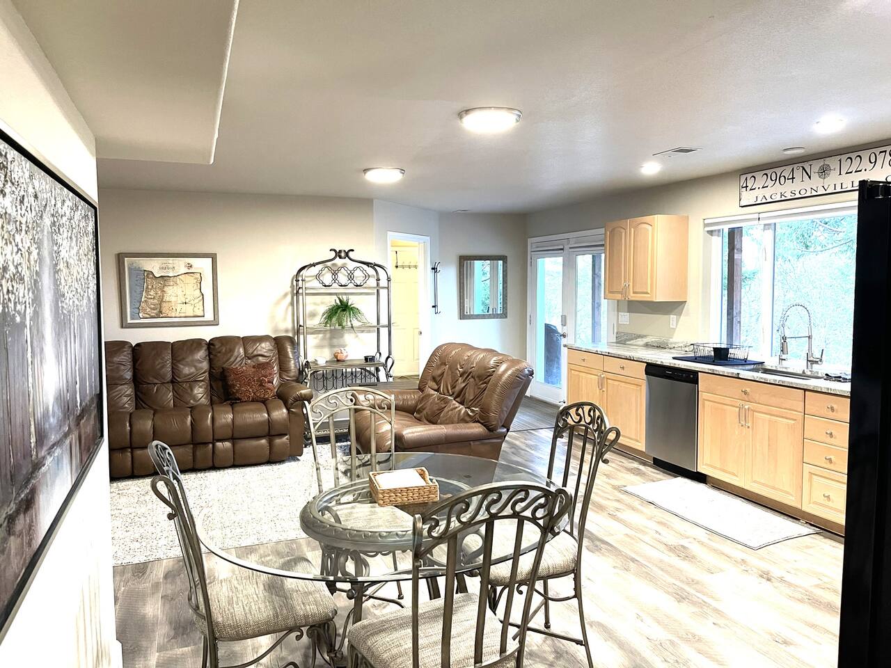 Hilltop Hideaway~Brand New~Amazing Views — Jacksonville — vacation rental