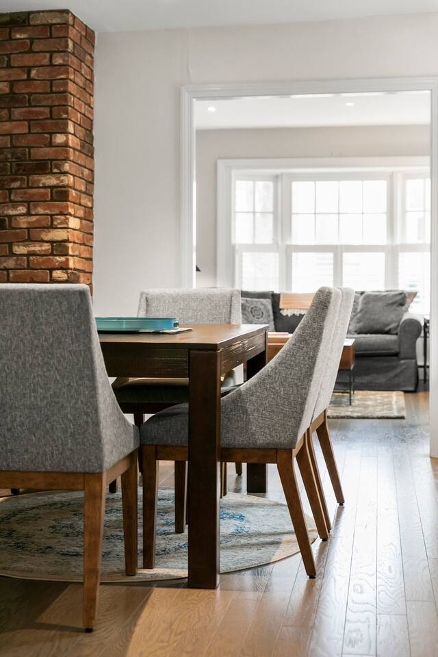 Dog-Friendly West End Home + Parking - Sleeps 6