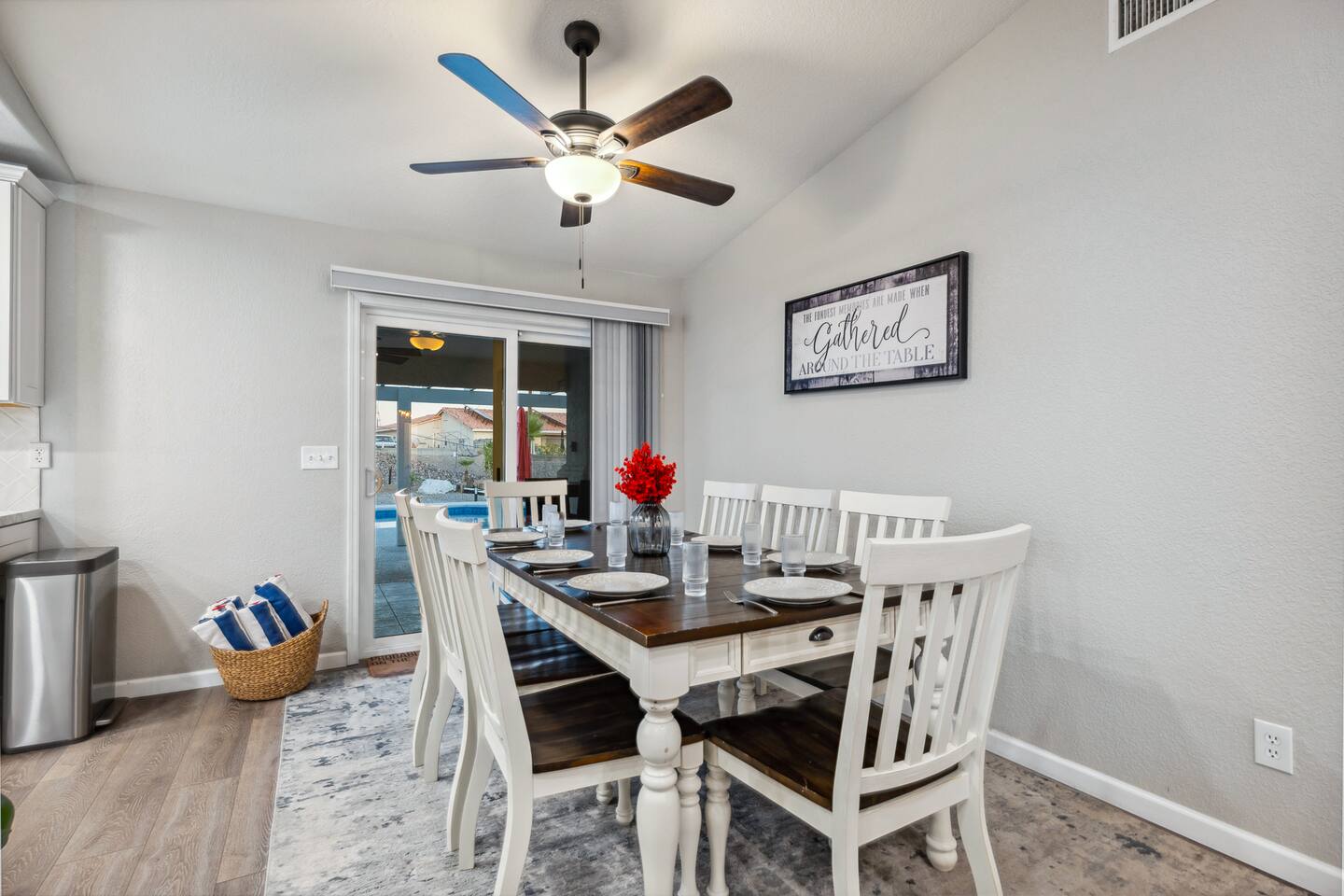 Arcade | Pool | Putt-Putt | Firepit | Sleeps 12