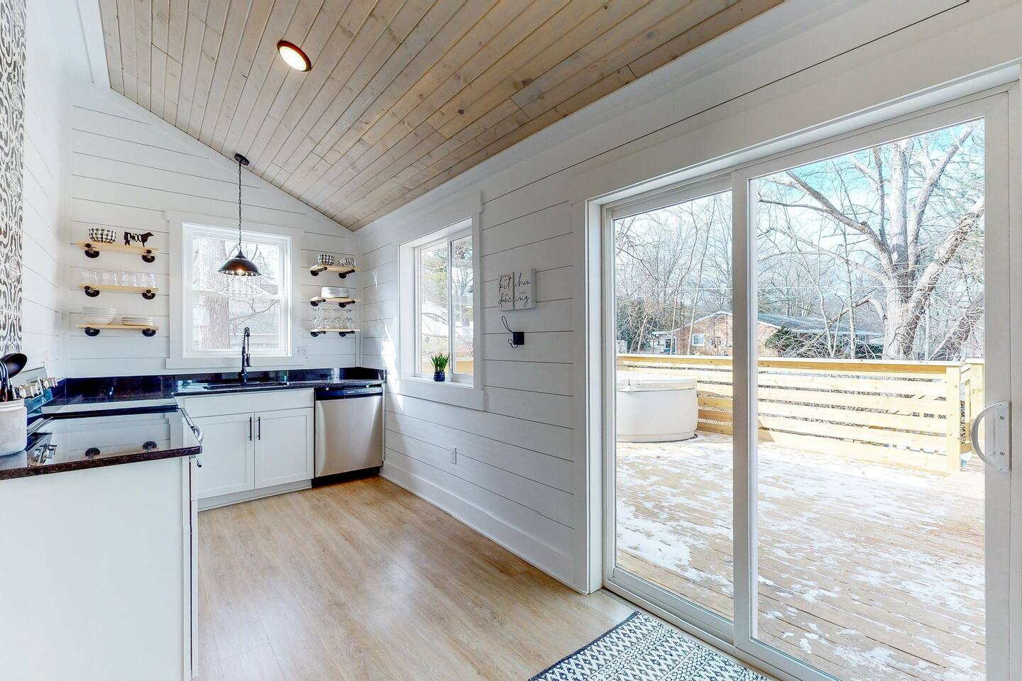 The Towpath Retreat-A Cozy Farmhouse Stay