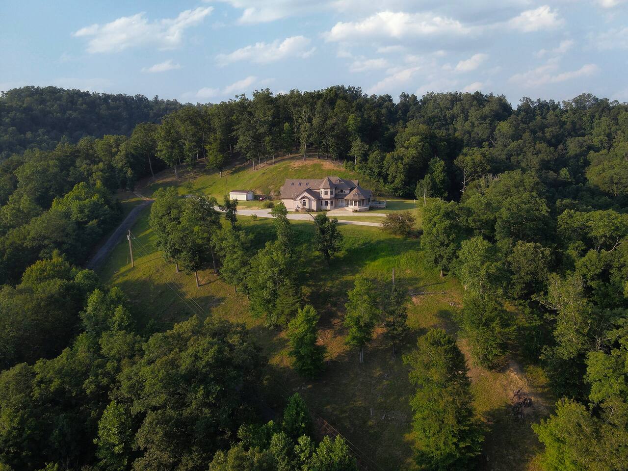 Hidden Acres Escape-A Bluegrass Retreat
