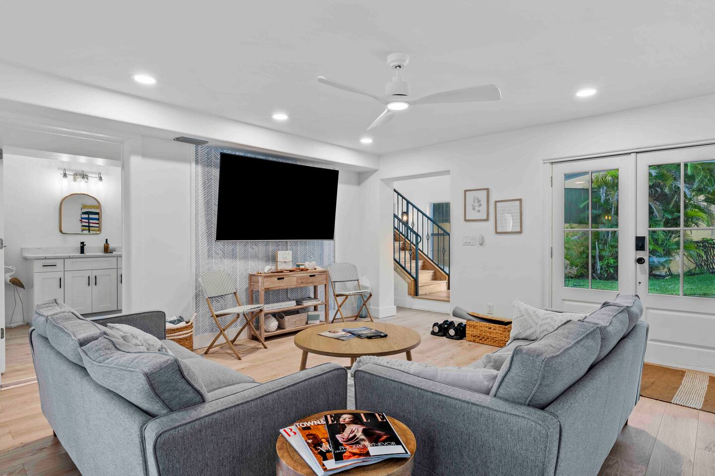 The Sunset Escape-Riverfront Elegance