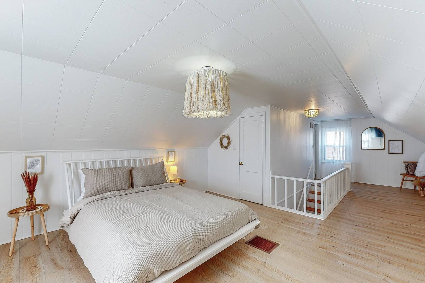 End Zone Escape-Light and Bright HOF Village Home