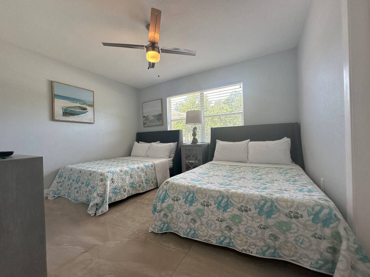 HUGE POOL/LANAI-DART BOARD-NEAR BEACH/BOTANICAL GARDEN/LAKE/PARKS/SHOPPING MALL!