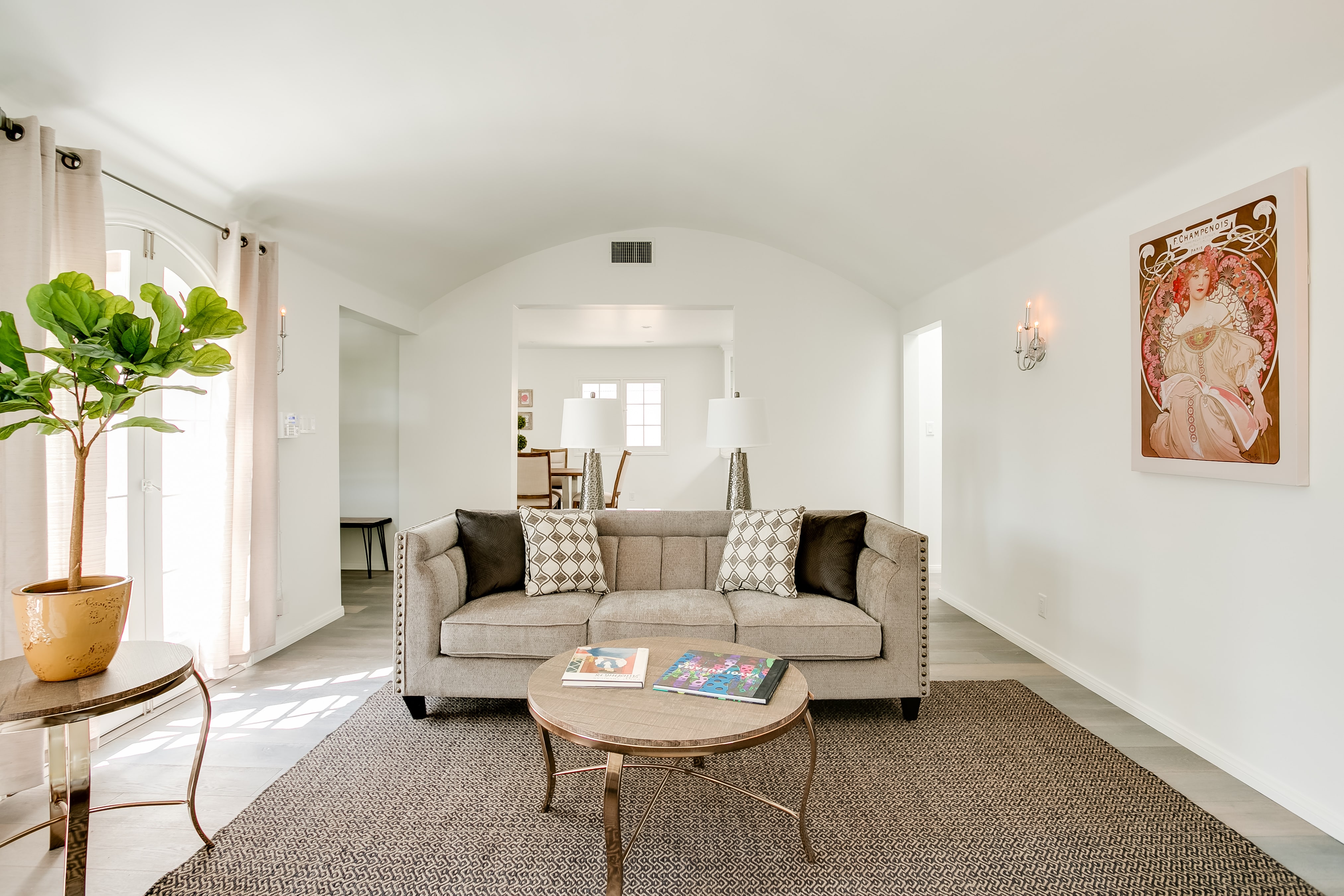 House, Melrose Village, 90046