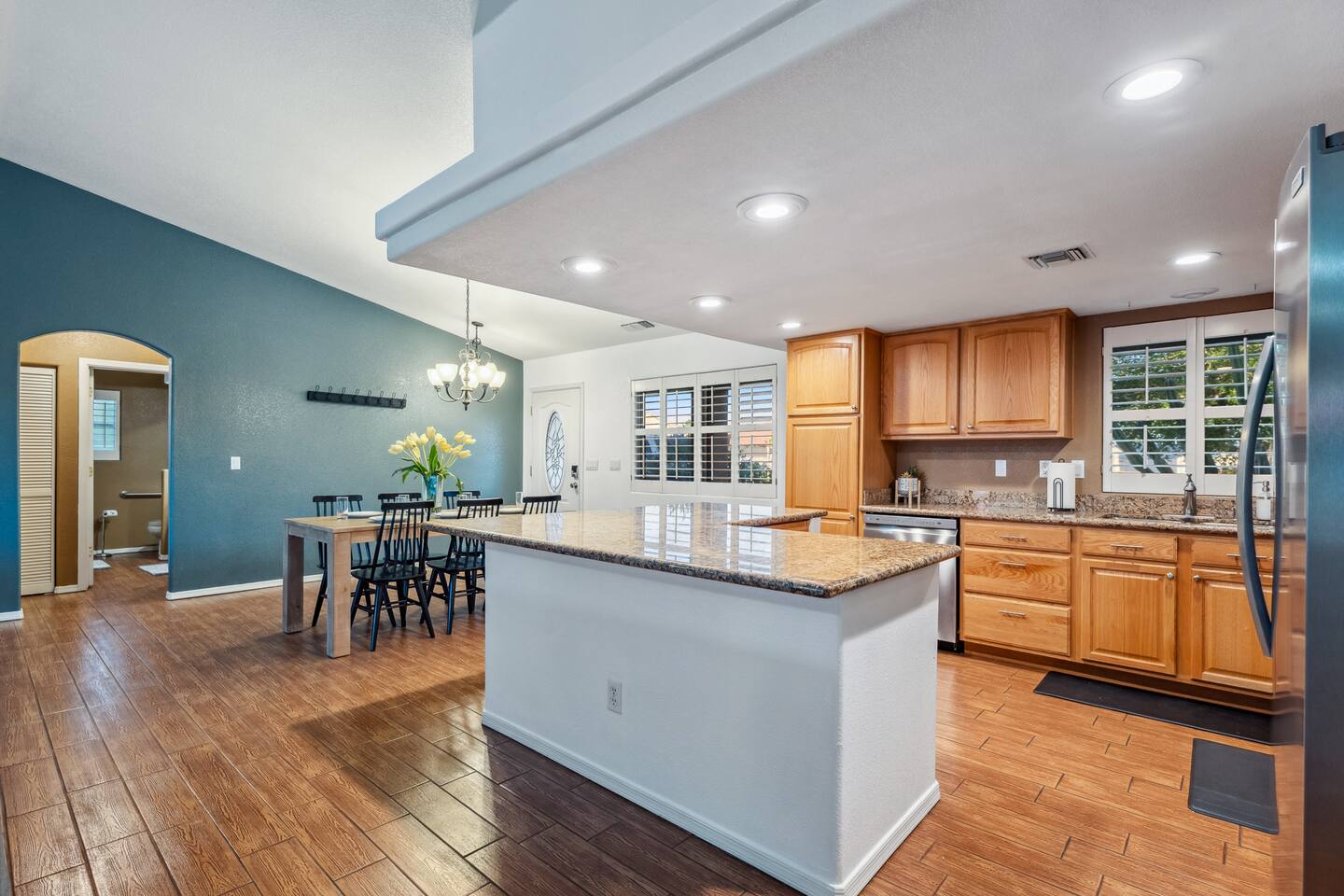 Pool | Firepit | Pool Table | 3 Bd | Sleeps 10