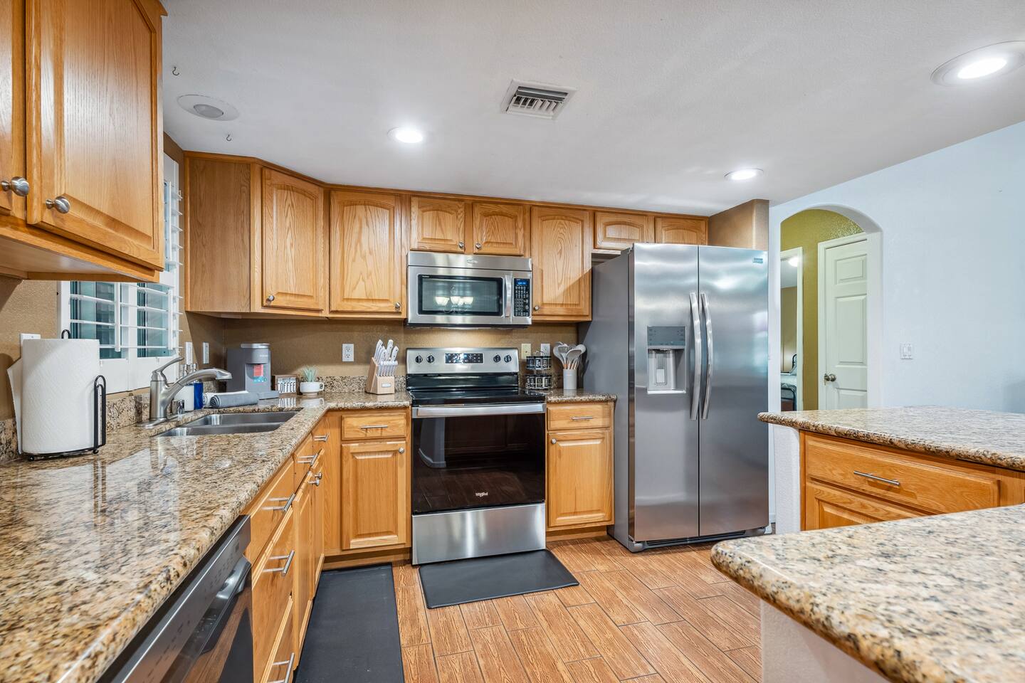 Pool | Firepit | Pool Table | 3 Bd | Sleeps 10