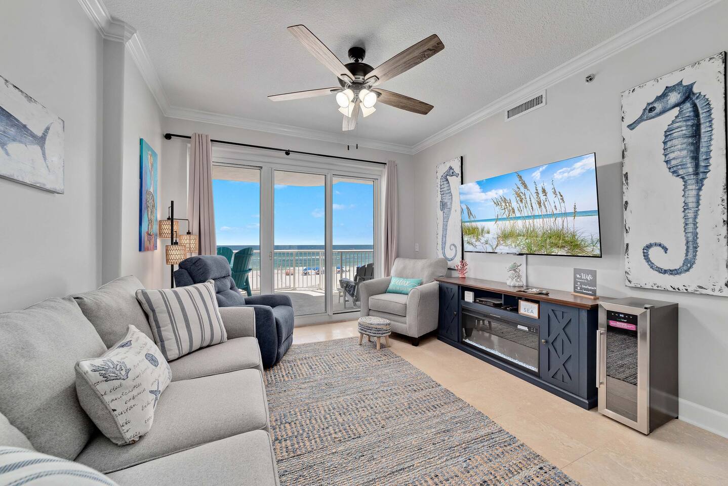 BEACH FRONT~ In/Outdoor Pool ~ Kids Pool & Jacuzzi — Gulf Shores — vacation rental