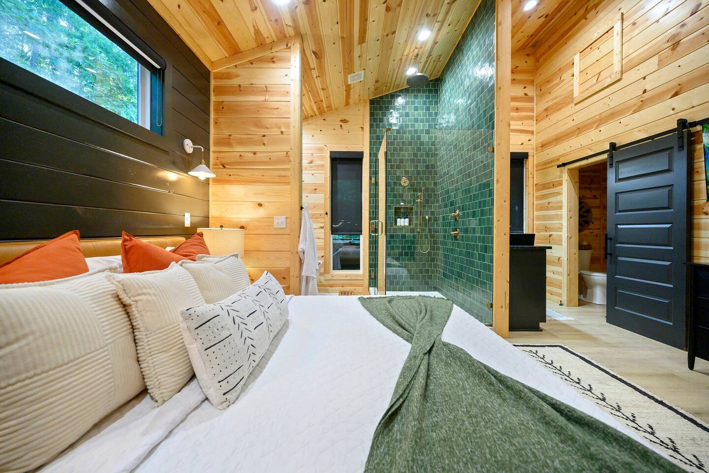 Runaway Couples Spa Retreat | Hot Tub + Fireplaces
