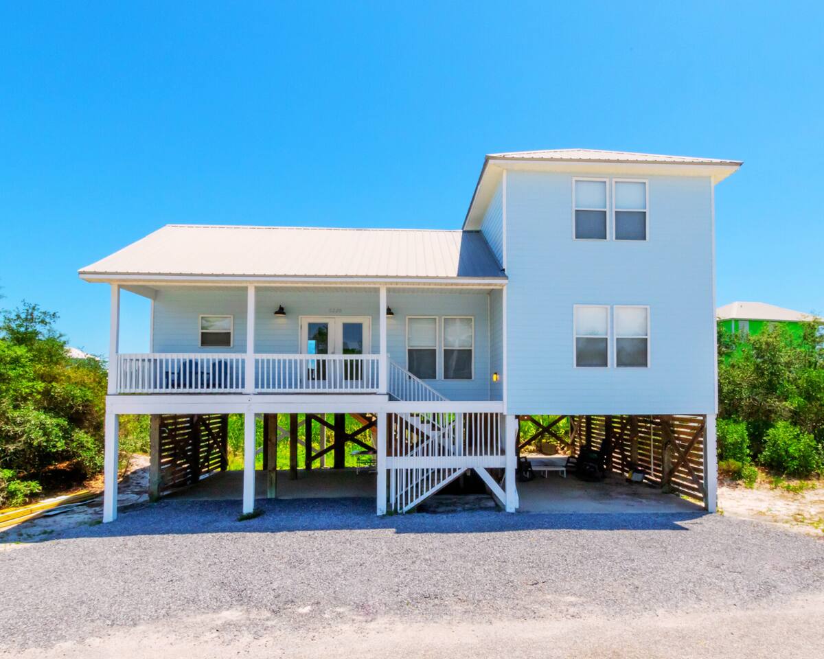 "On Breeze Time" | Steps To Beach*2 Pools*Tennis Courts*Dog Friendly*Morgantown
