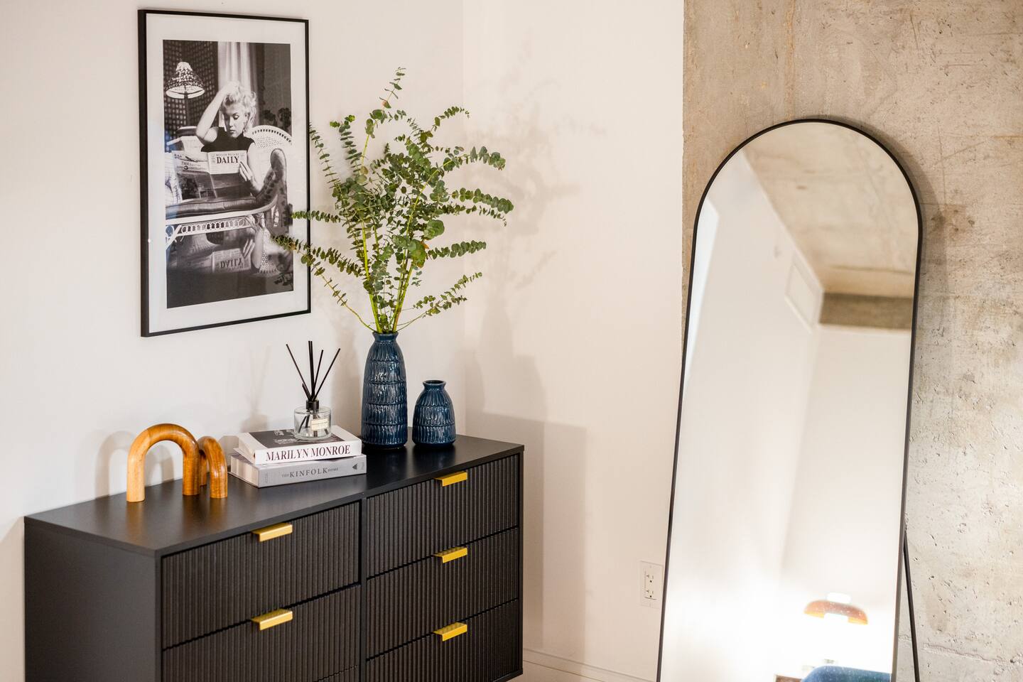*Special Offer* Luxury Full Floor Chelsea 2BD W/D