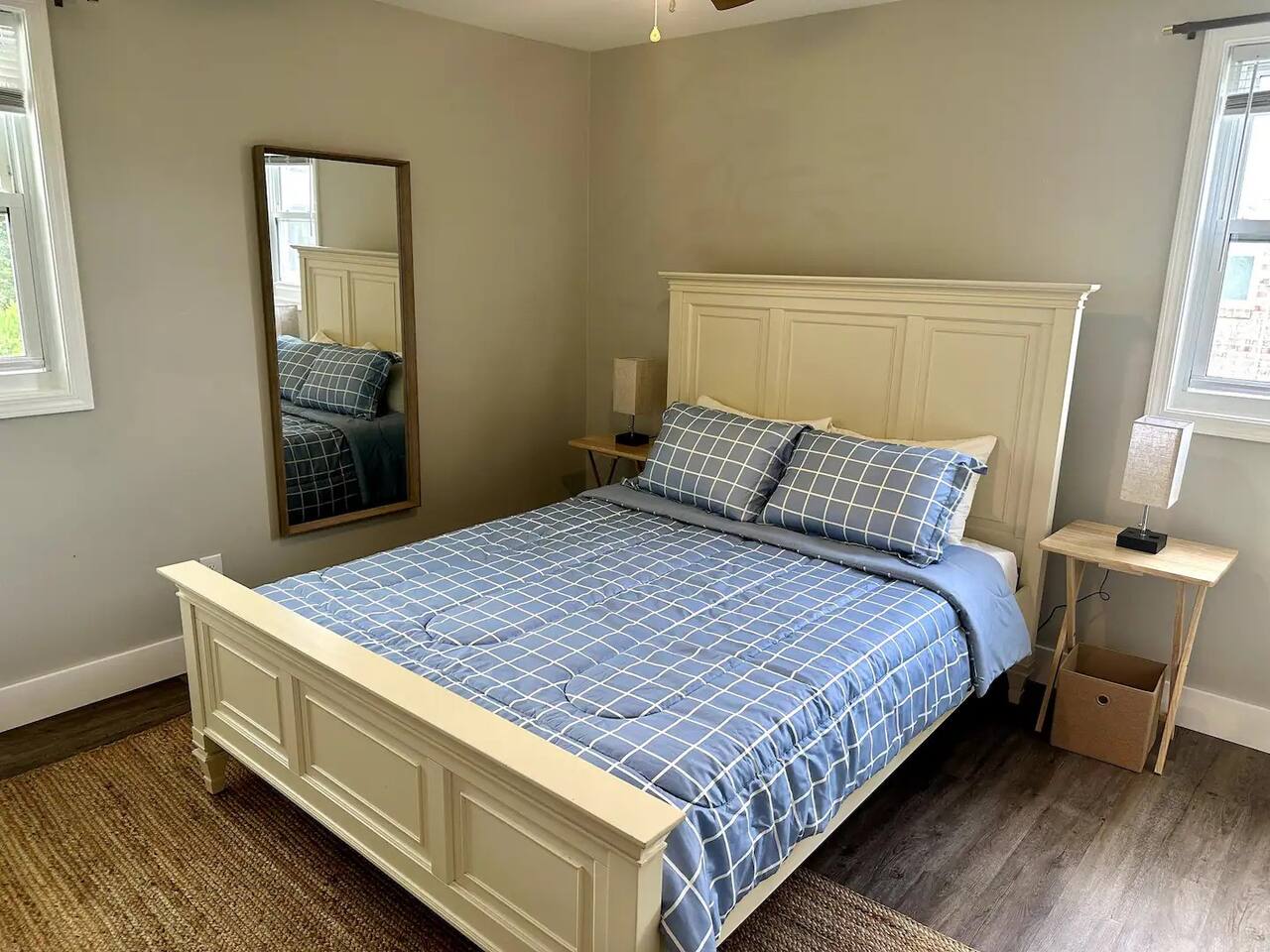 Pet Friendly, Close to Morehead Downtown