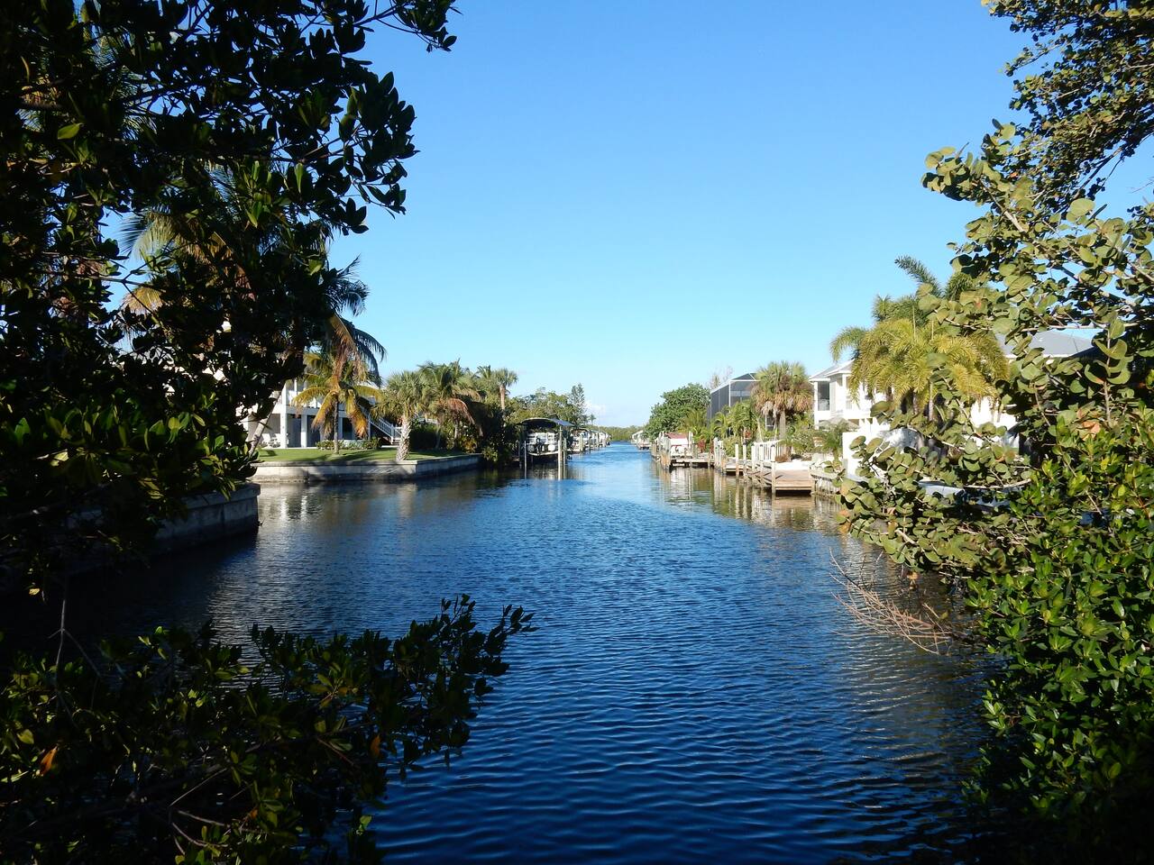 Mid Island Home with Hot Tub 1 Block from beach!