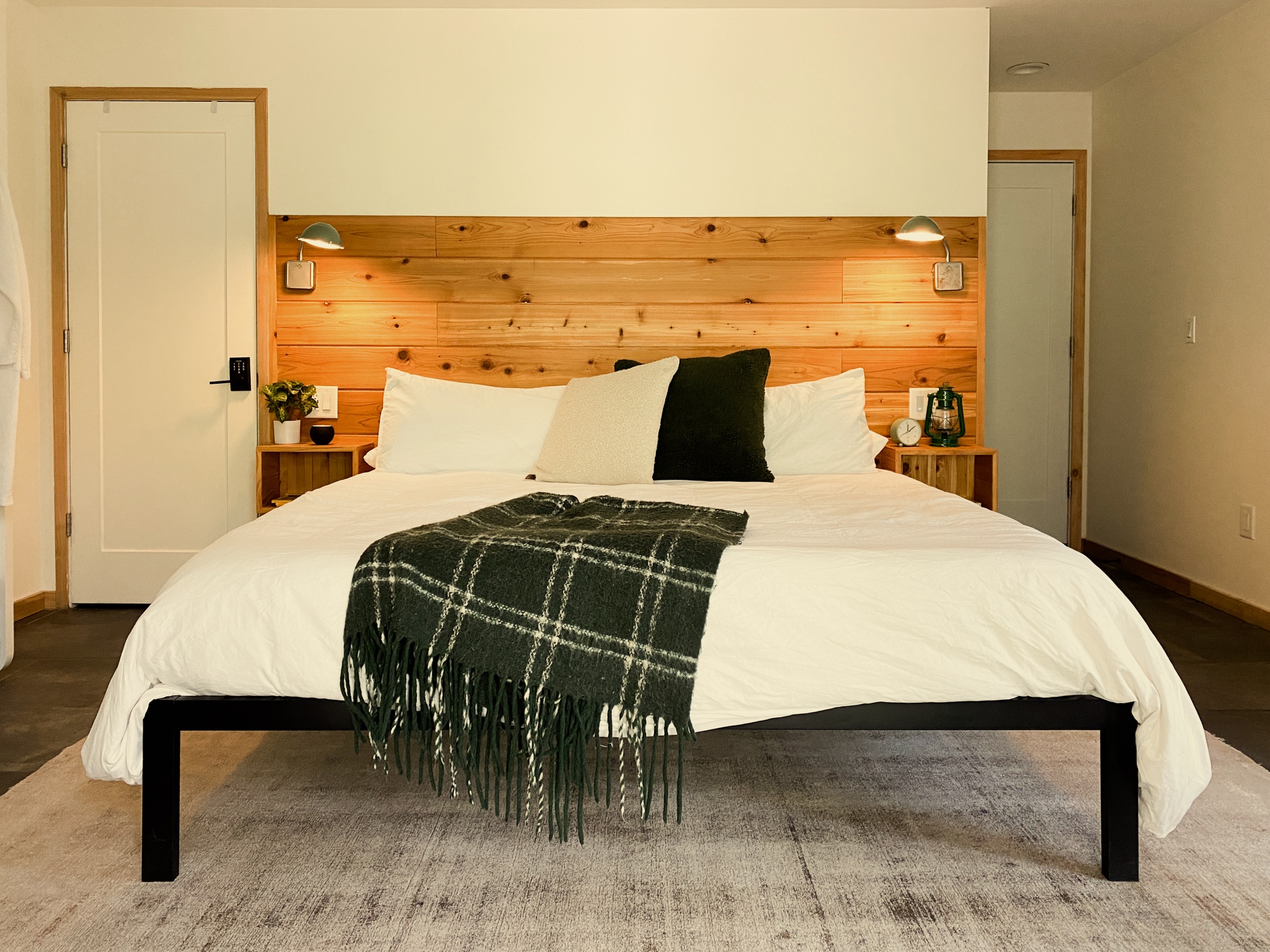 Romantic Loft Fireplace + Heated Floors | Lunori 1