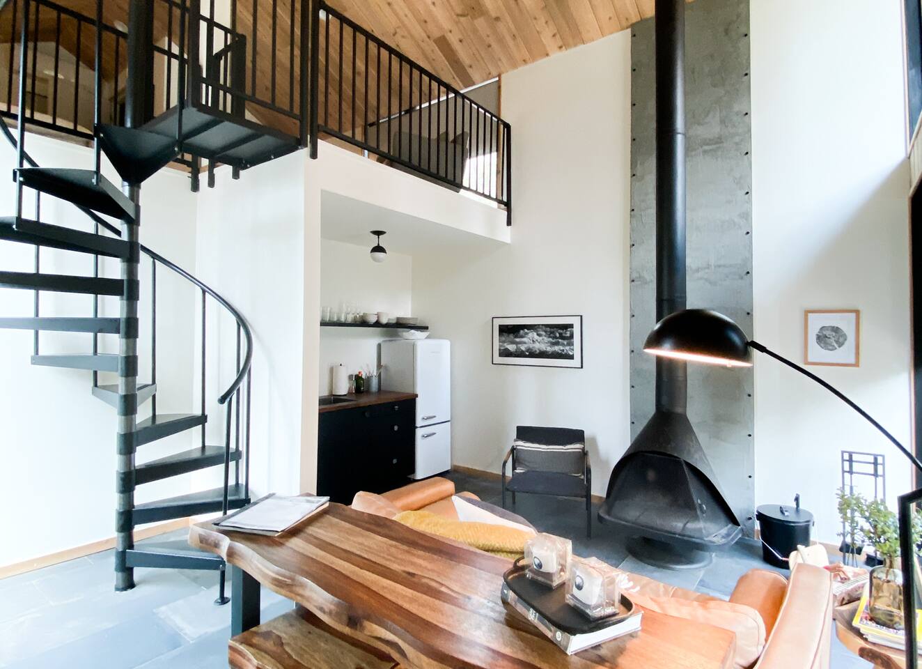 Cozy Designer Loft w/ Fireplace + Patio | Lunori 2