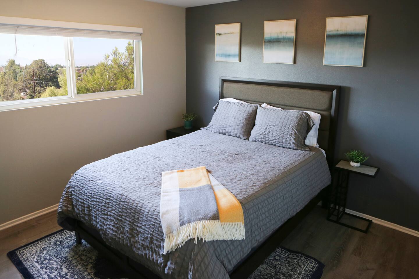 GREAT VIEWS - Stylish - Whole Home - Over the Oaks