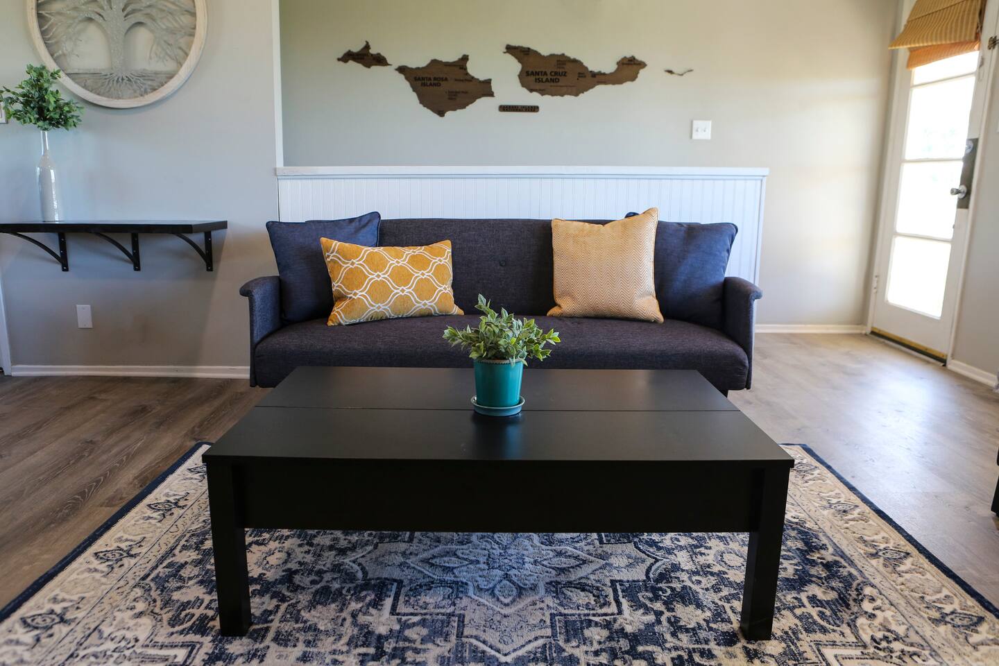 GREAT VIEWS - Stylish - Whole Home - Over the Oaks