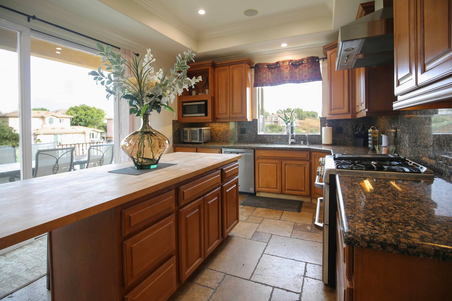 Hot Tub - HIGH-END - Views - Game Room - Ensuites