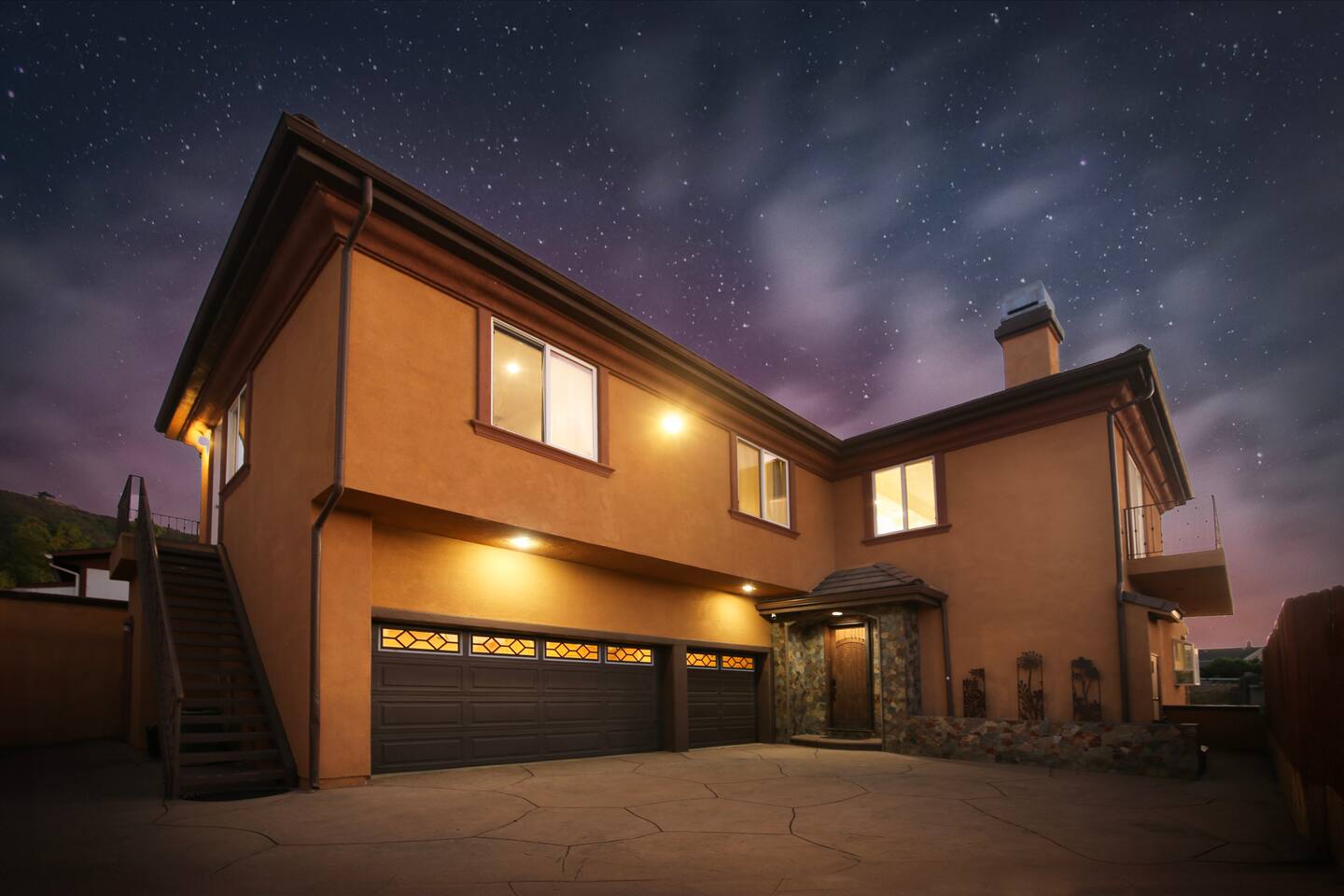 Hot Tub - HIGH-END - Views - Game Room - Ensuites — Ventura County — vacation rental