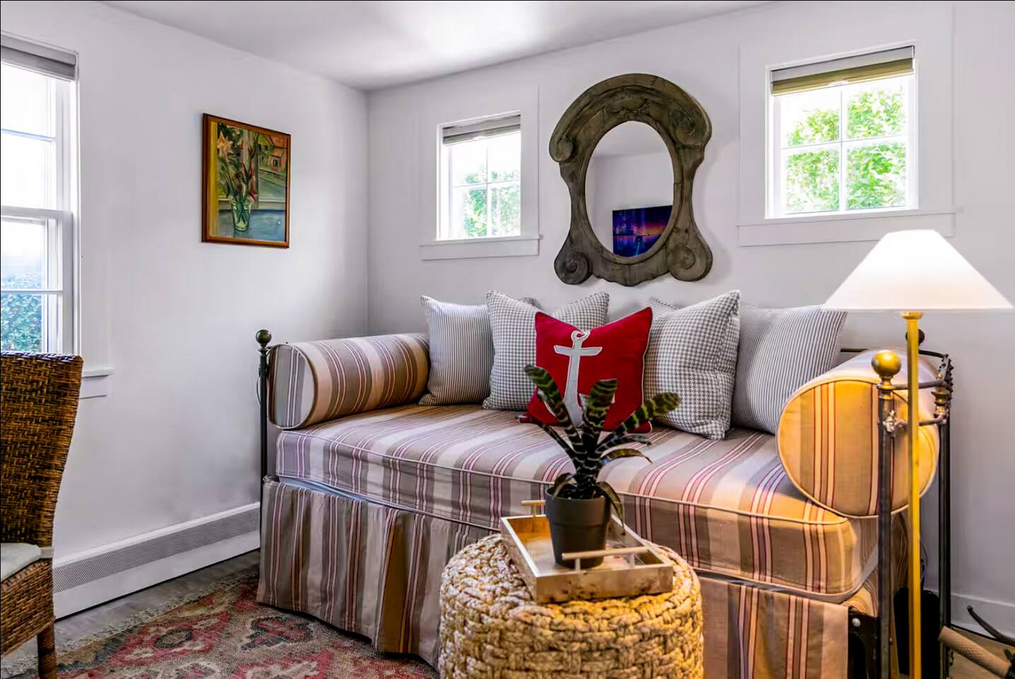 Sunny Beachfront Condo w/ Parking - Ptown West End