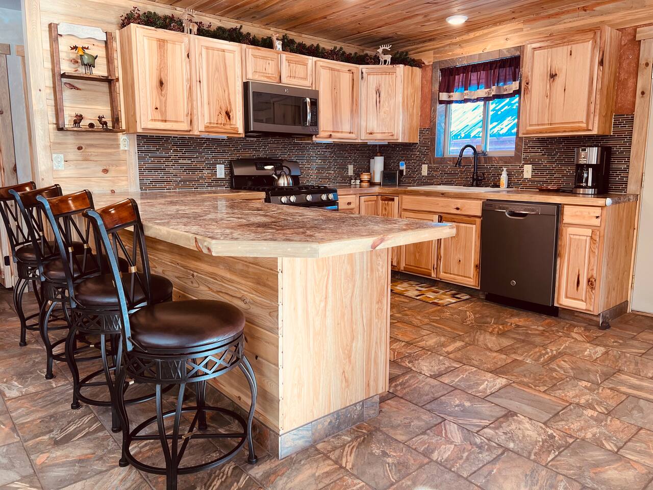 Antler Lodge