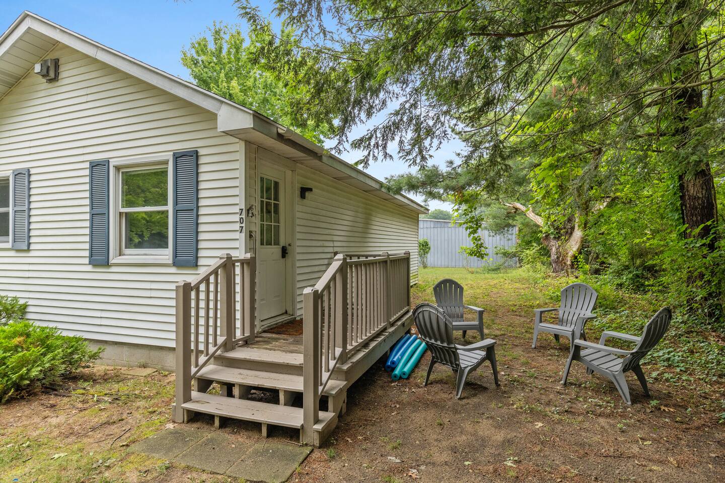 Saugatuck - 2 Bedroom - Sleeps 6