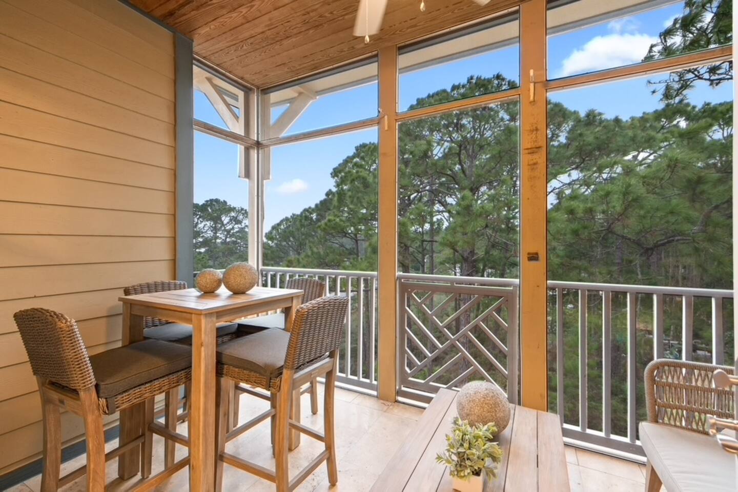 New List 3BR/2BA Golf Cart with Beach Essentials