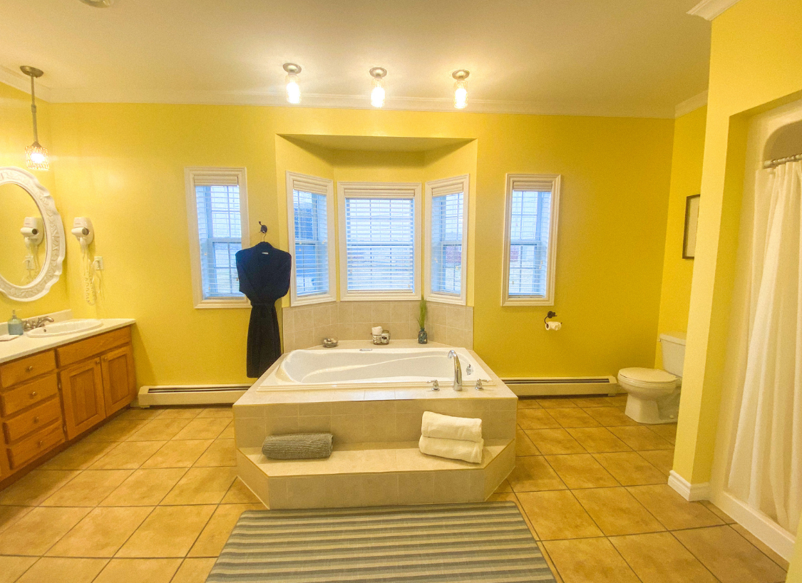 Seabreeze Suite at Seabreeze Inn.