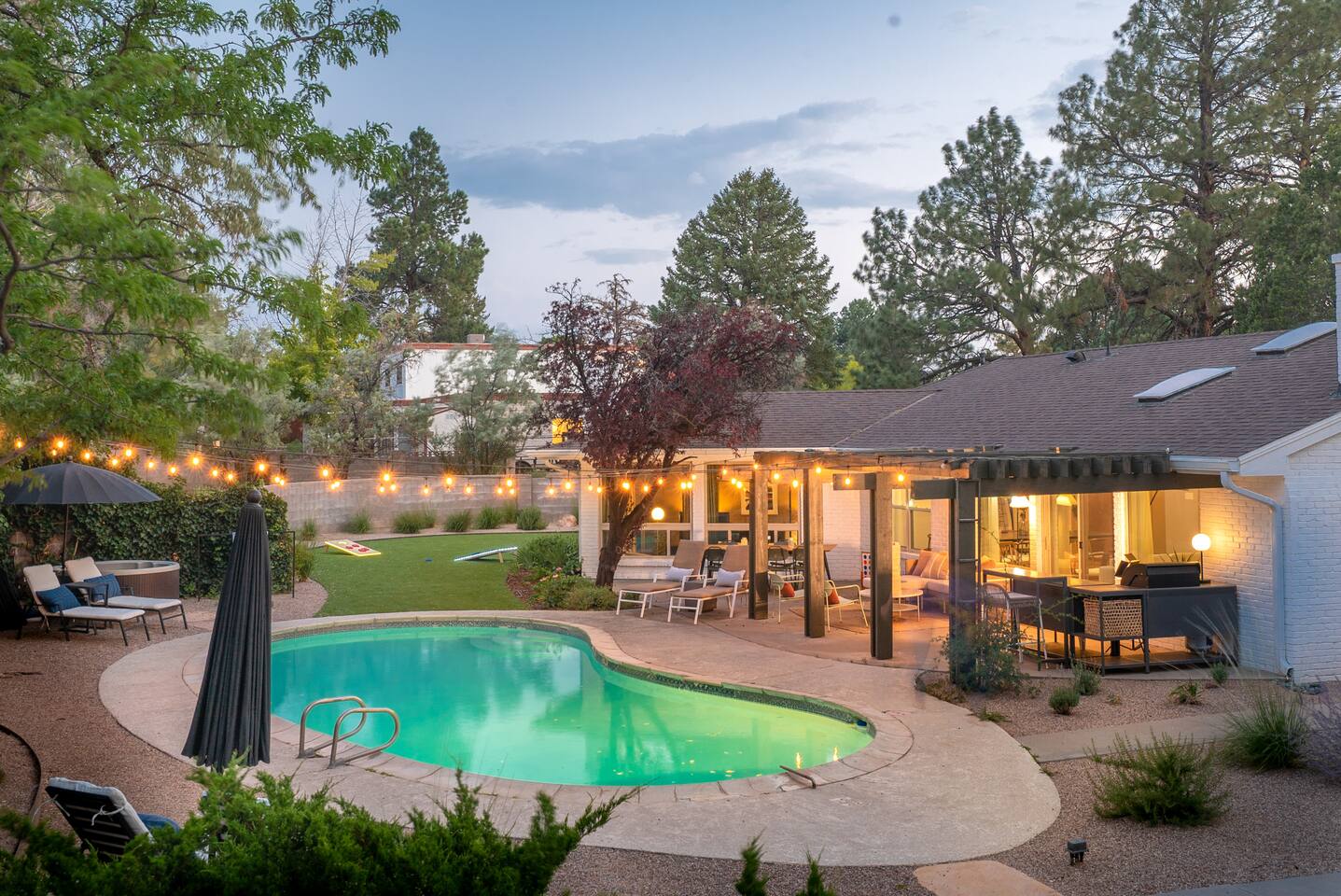 Hot Tub, Heated Pool Open All Year, Sleeps 14, 5br - Holiday Home