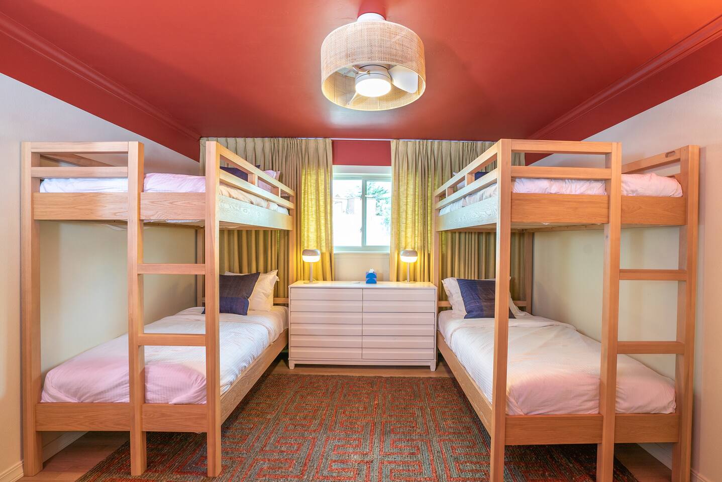 Hot Tub, Heated Pool Open All Year, Sleeps 14, 5br - Holiday Home