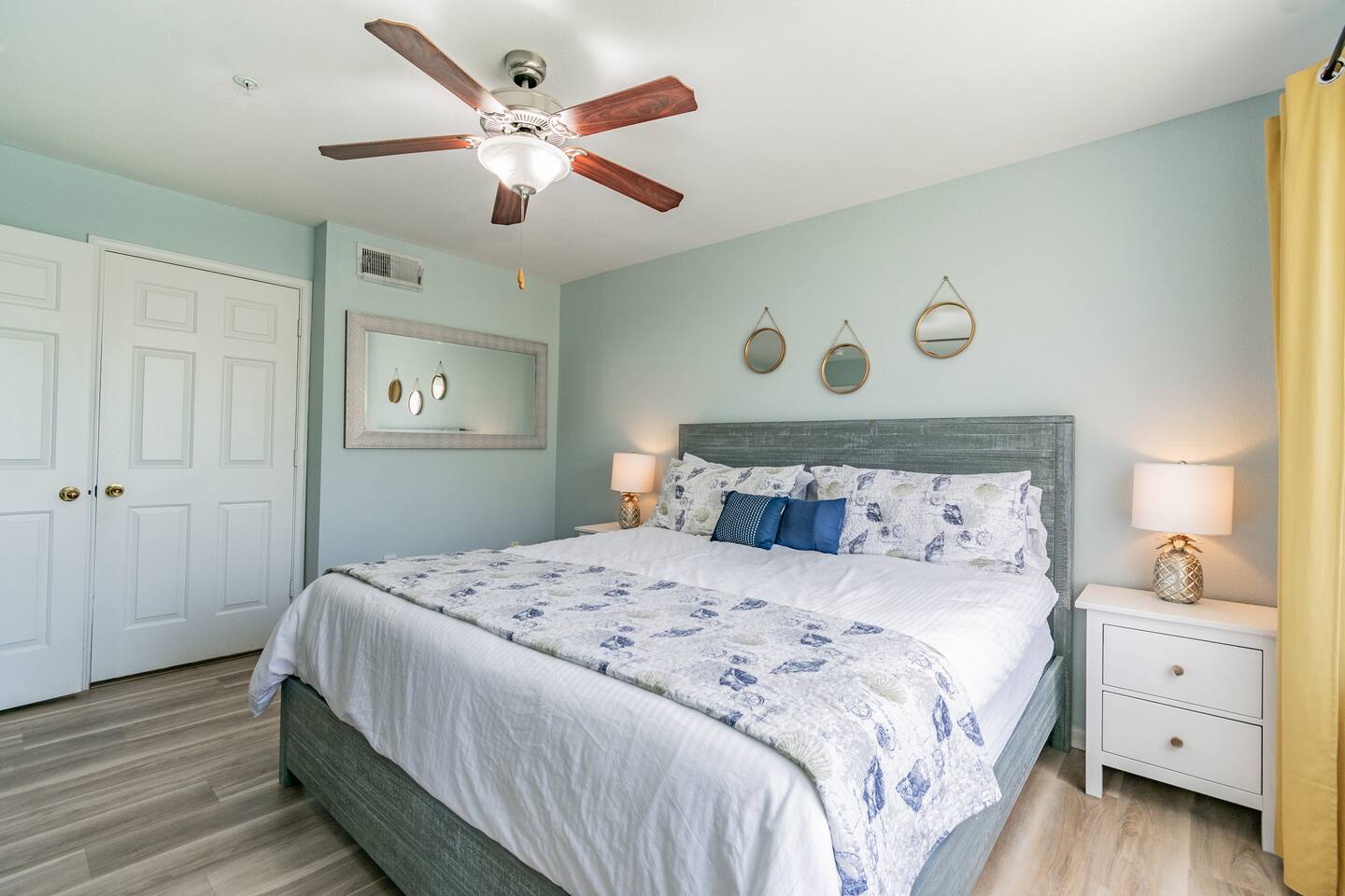 o BEAUTIFUL CONDO MINUTES FROM GORGEOUS CLEARWATER BEACHES o