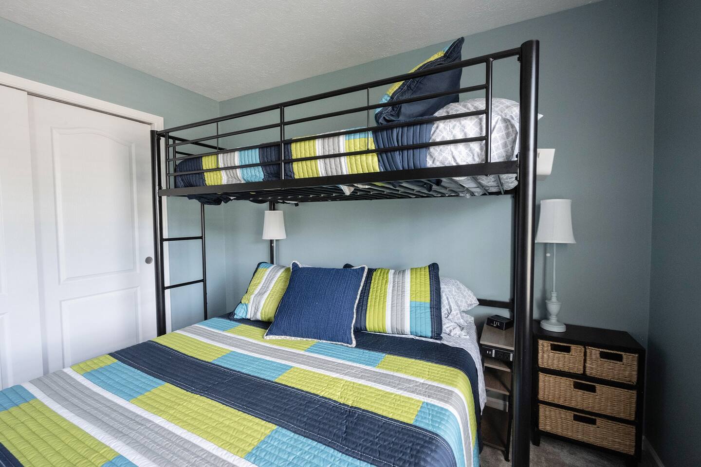Downtown Westfield / Sleeps 11 / Near Grand Park