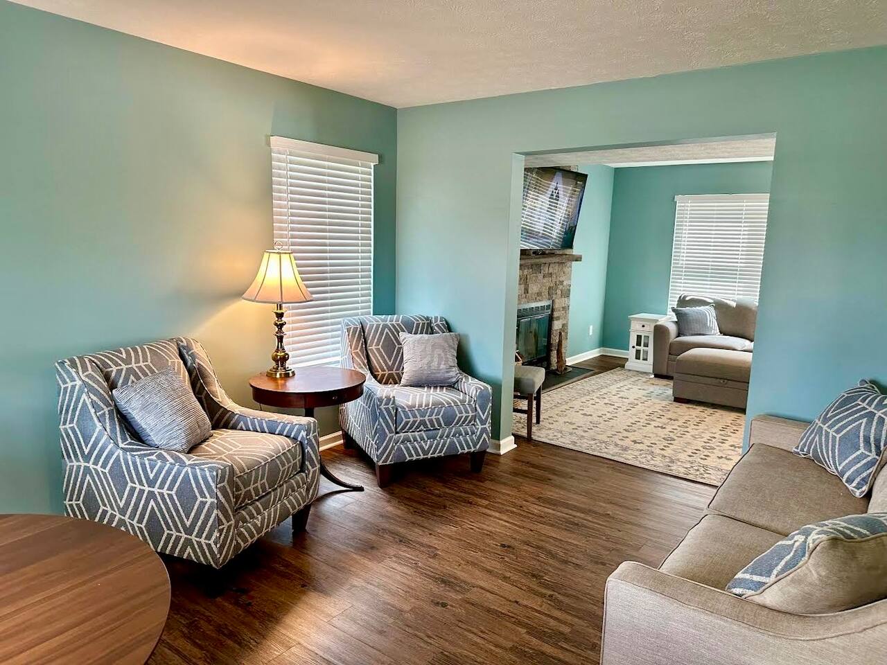 Downtown Westfield / Sleeps 11 / Near Grand Park