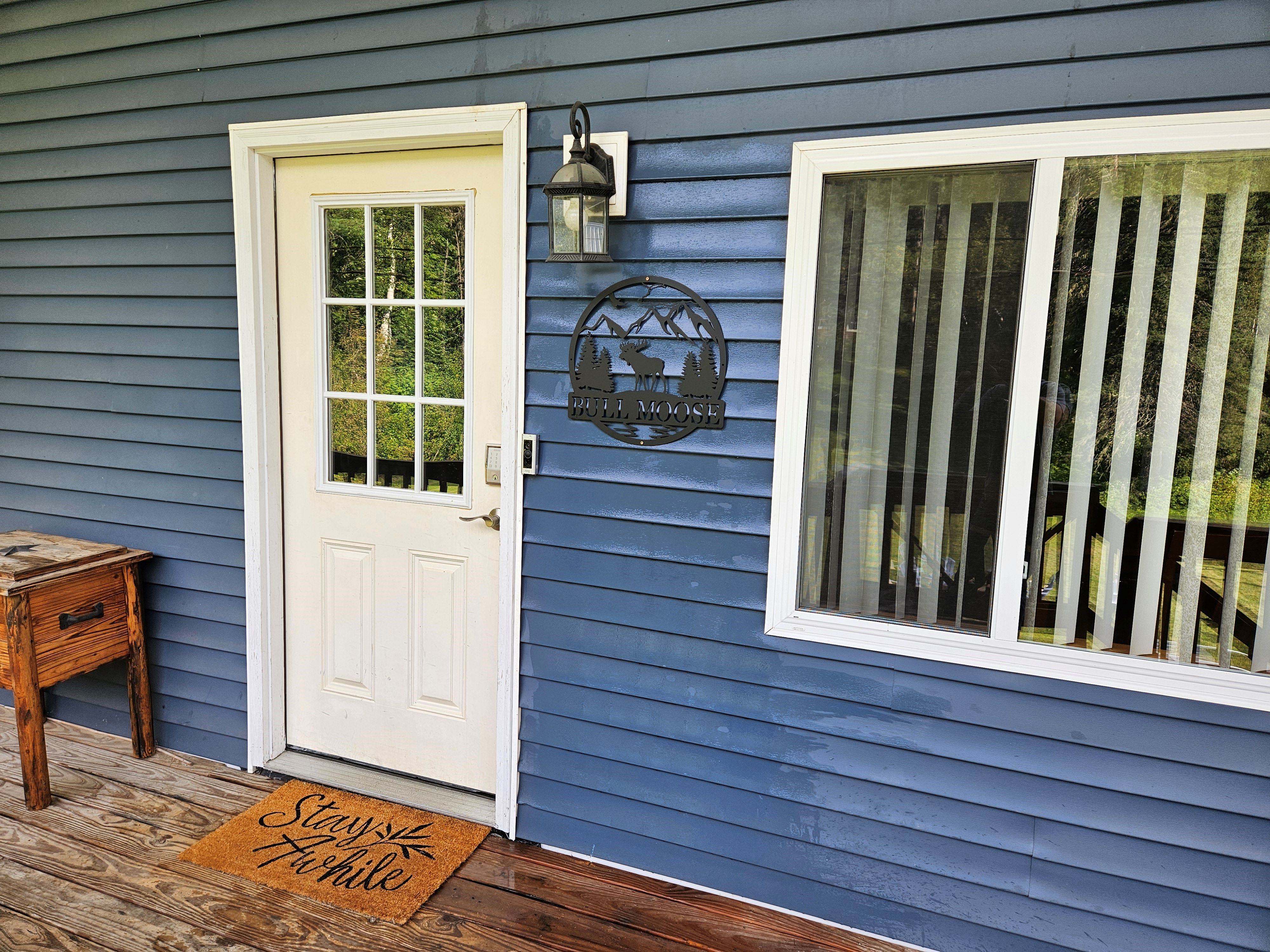 Bull Moose - Cozy 3 bedroom on ATV trails, near Flagstaff Lake, Hiking, Golfing, Biking