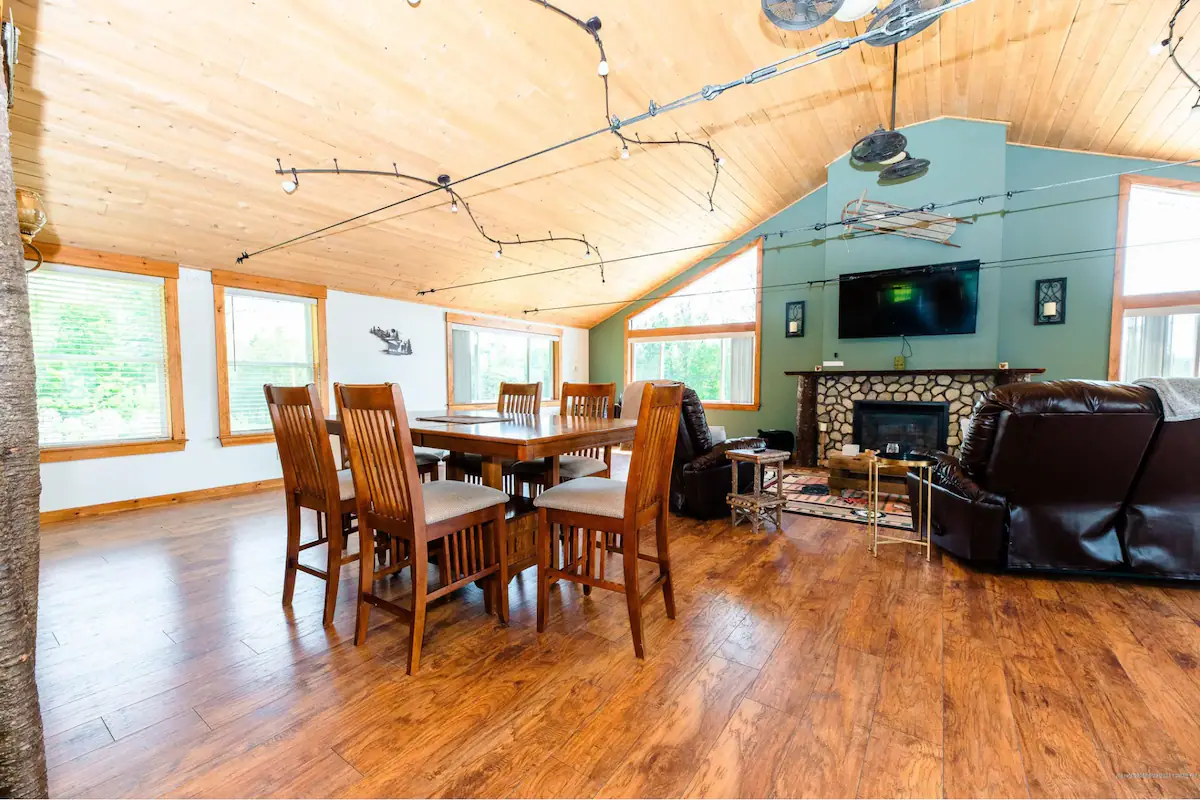 Bull Moose - Cozy 3 bedroom on ATV trails, near Flagstaff Lake, Hiking, Golfing, Biking