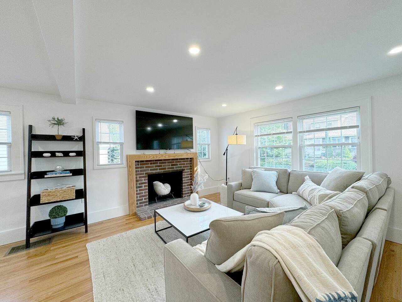 4th of July Availability! Walking Distance to Dock