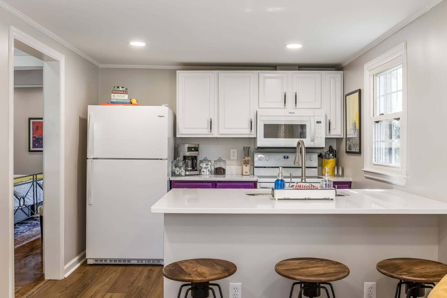 Bright 7BR Retreat in Burlington | Private Creek