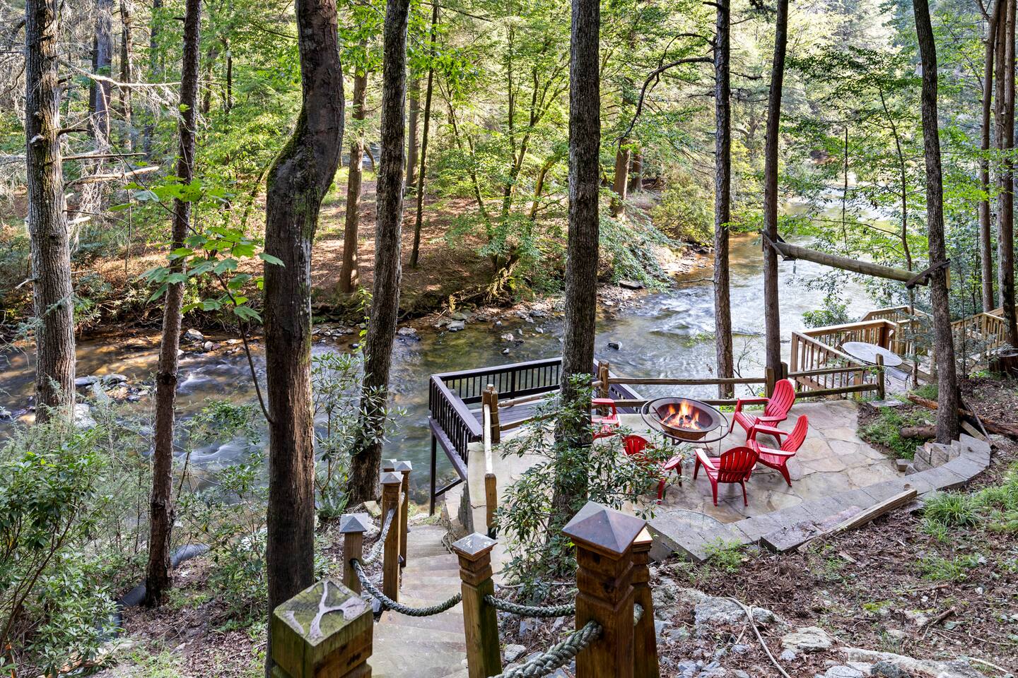 Private Cabin On River! HotTub, Fire Pit, Fishing