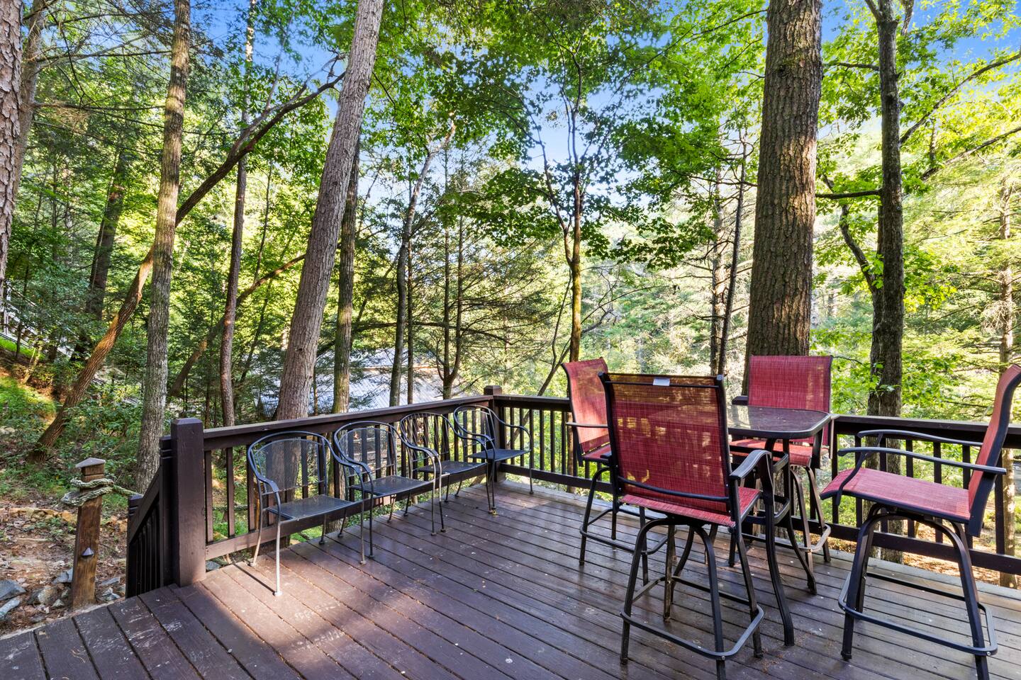 Private Cabin On River! HotTub, Fire Pit, Fishing
